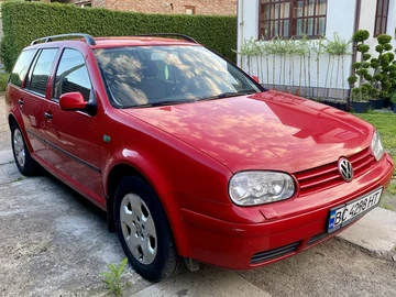 Авто Volkswagen Golf 2000 № 8988820