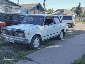 Авто ВАЗ 2107 1986 № 8988905