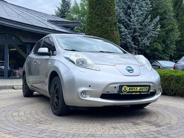 Авто Nissan Leaf 2015 № 8989040