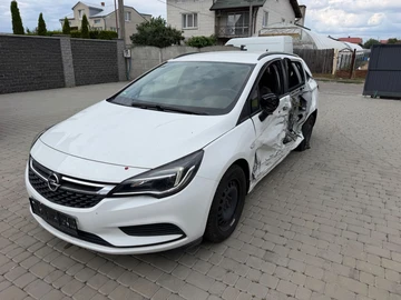 Авто Opel Astra 2019 № 8989046