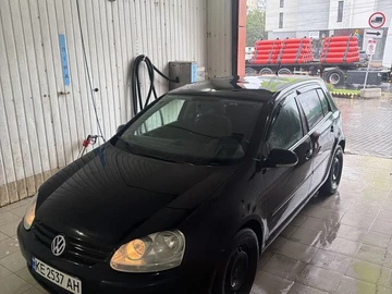 Авто Volkswagen Golf 2005 № 8989129