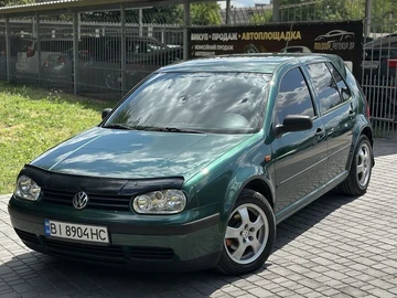 Авто Volkswagen Golf 2000 № 8989410