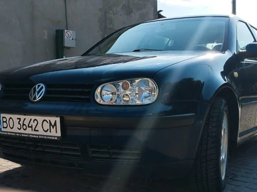 Авто Volkswagen Golf 1999 № 8989459