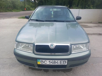 Авто Skoda Octavia 2002 № 8989503