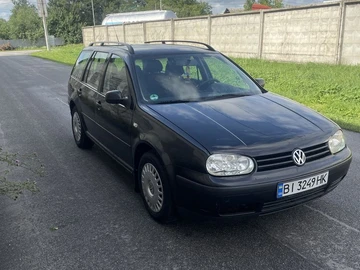 Авто Volkswagen Golf 2000 № 8989709