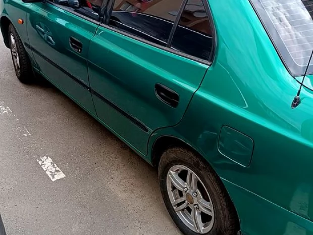 Авто Hyundai Accent 2000 № 3238071