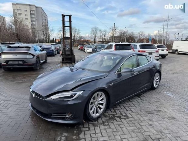 Авто Tesla Model S 2018 № 7571045 | фото 2 з 4