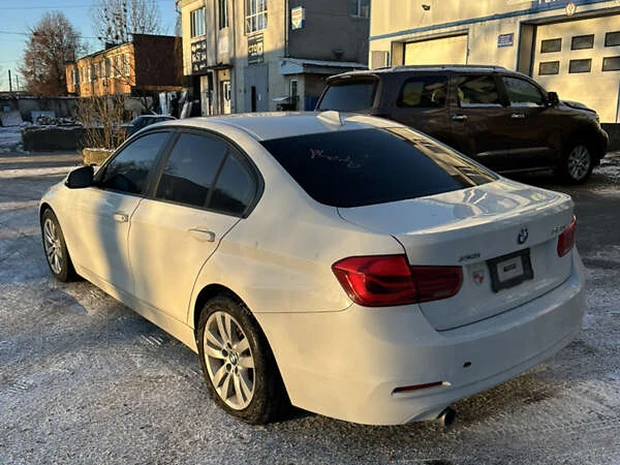 BMW 3 Series 2018 б/у [WBA8A3C5XJA495034] цена 12500$, купить в